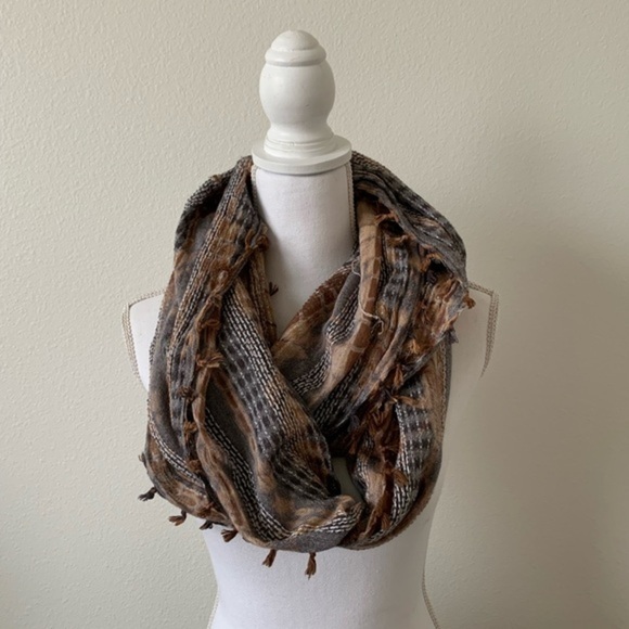 Accessories - Scarf